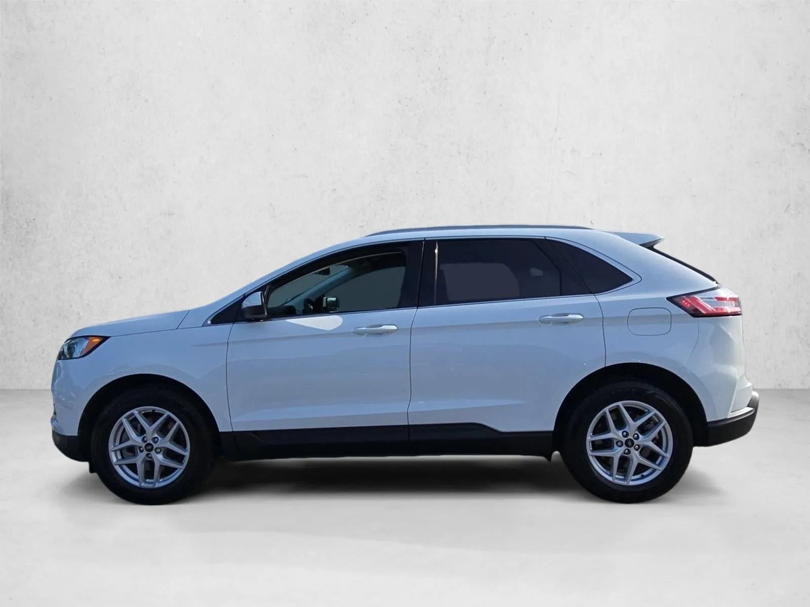 2023 Ford Edge SEL AWD photo 9