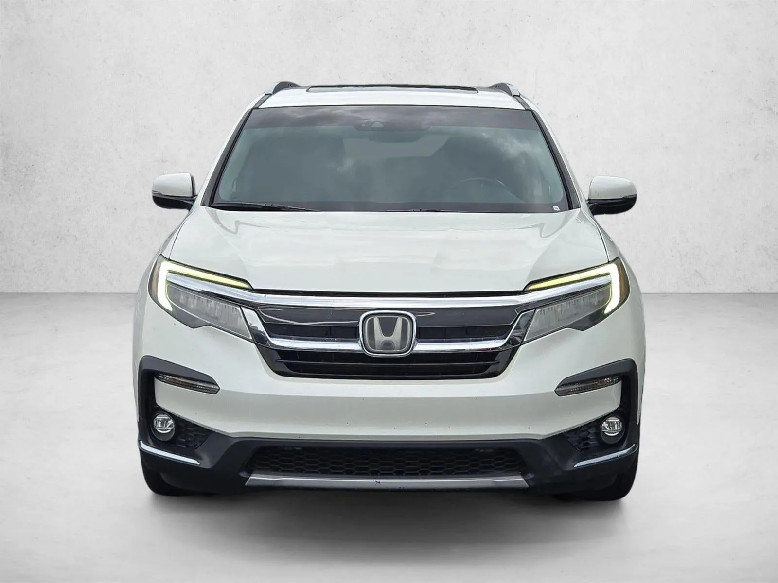 2019 Honda Pilot Elite AWD photo 2