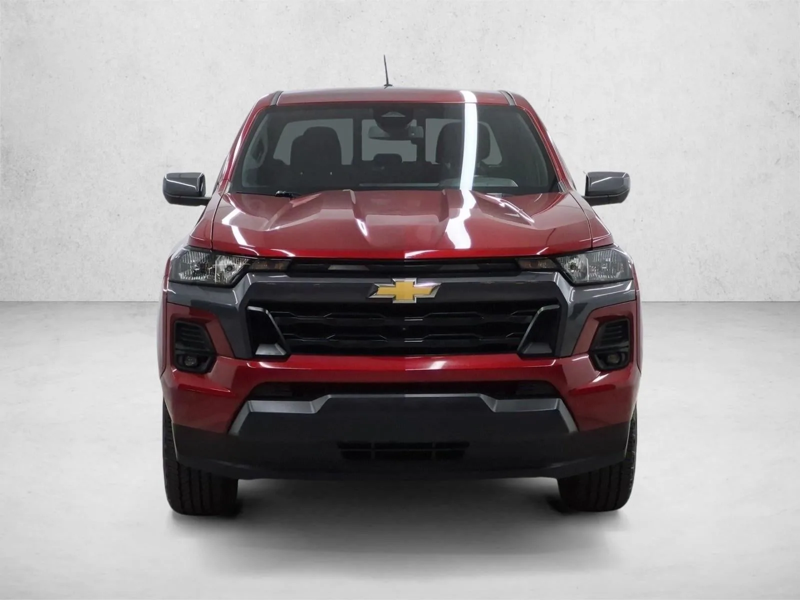 2023 Chevrolet Colorado 2WD LT photo 2