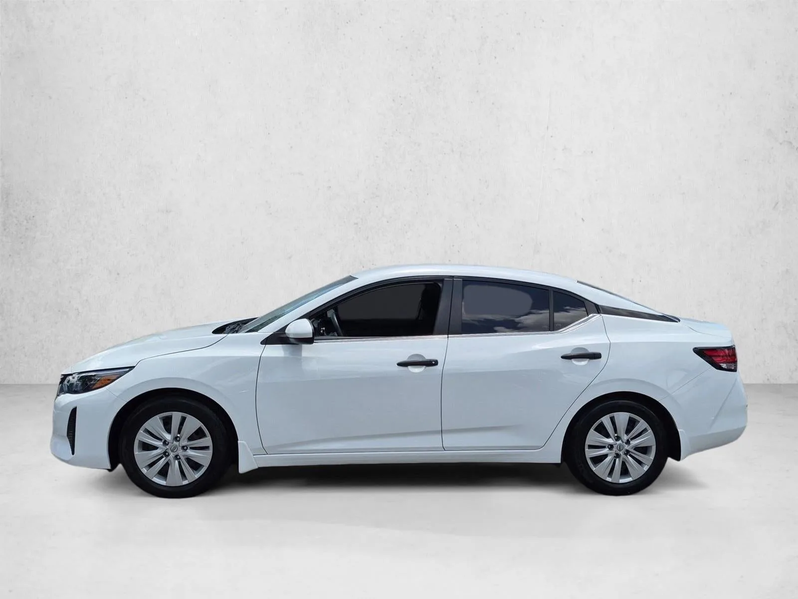 2024 Nissan Sentra S CVT photo 9