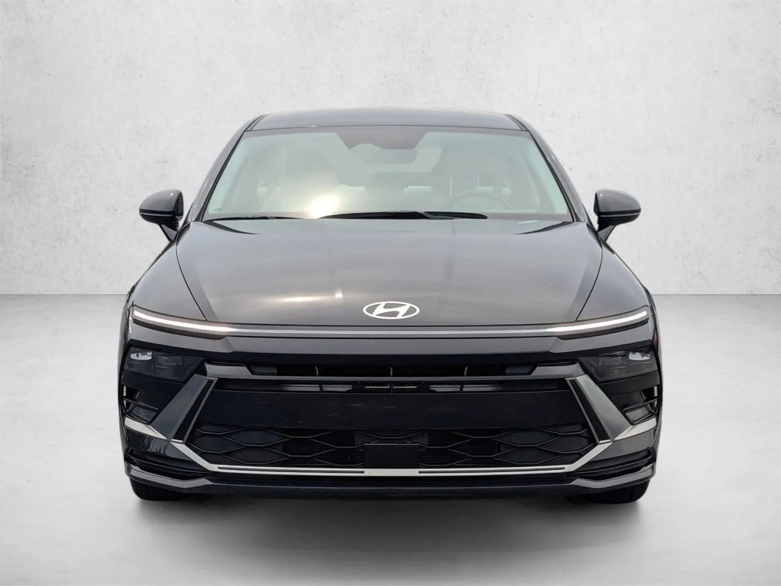 2025 Hyundai Sonata SEL photo 2