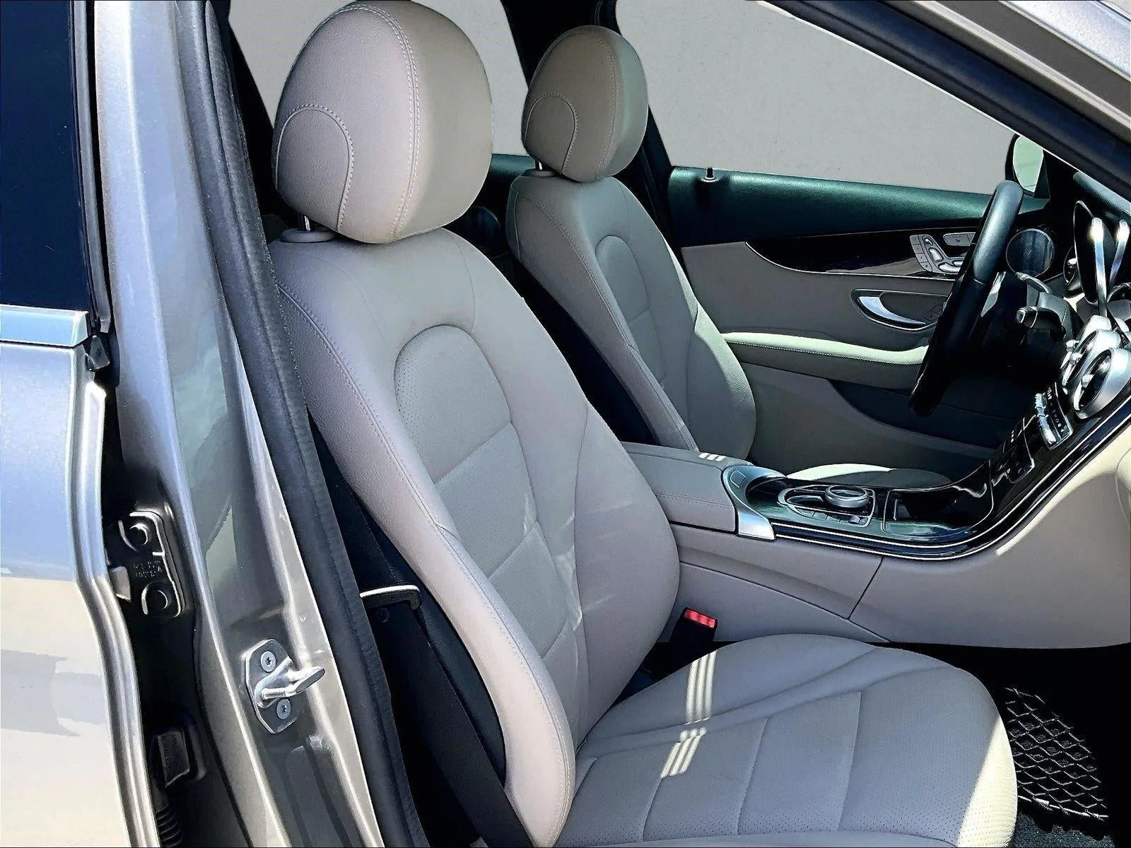 2020 Mercedes-Benz C-Class C 300 Sedan photo 9