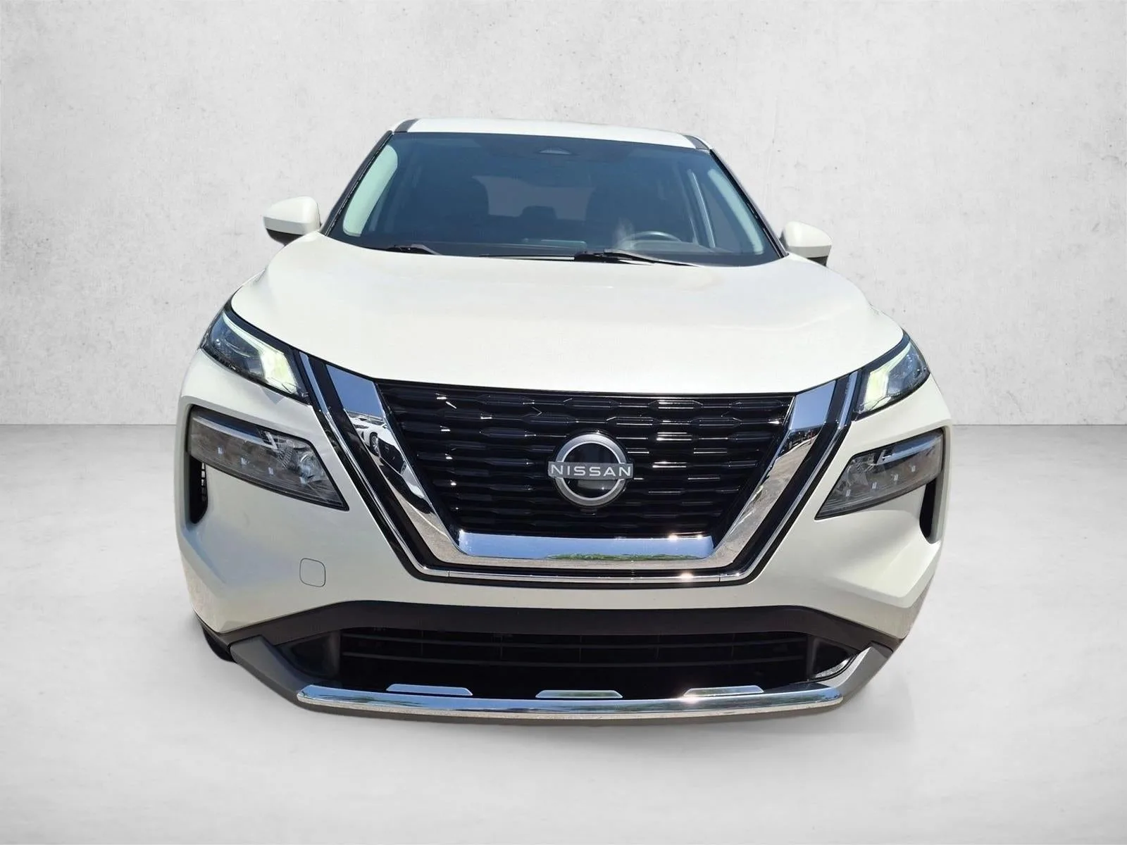 2023 Nissan Rogue FWD SV photo 2
