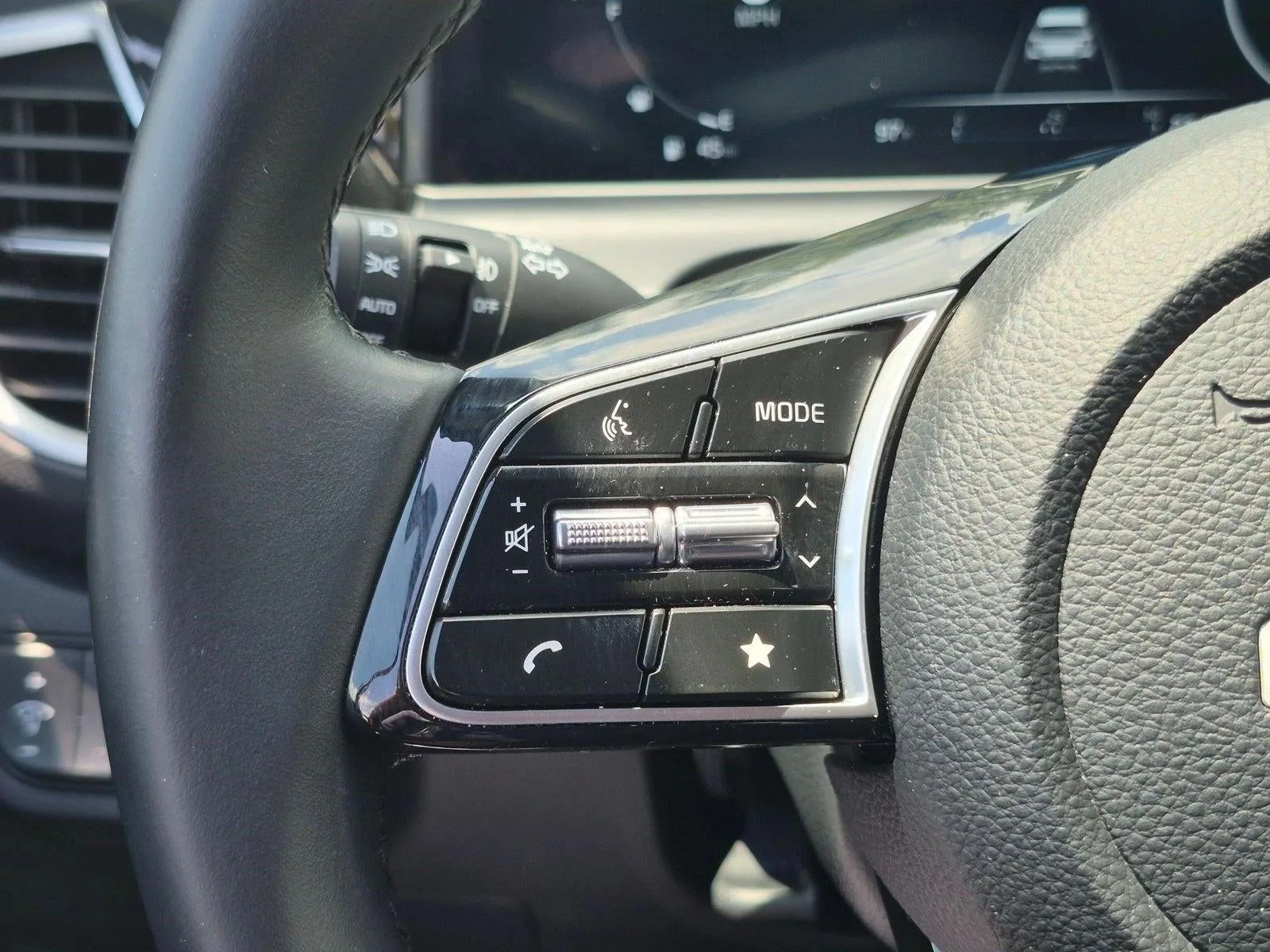 2024 Kia Seltos S IVT FWD photo 11