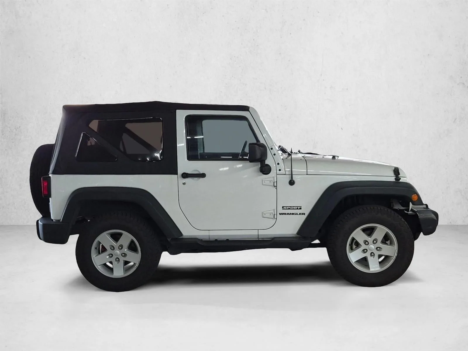 2015 Jeep Wrangler Sport photo 4
