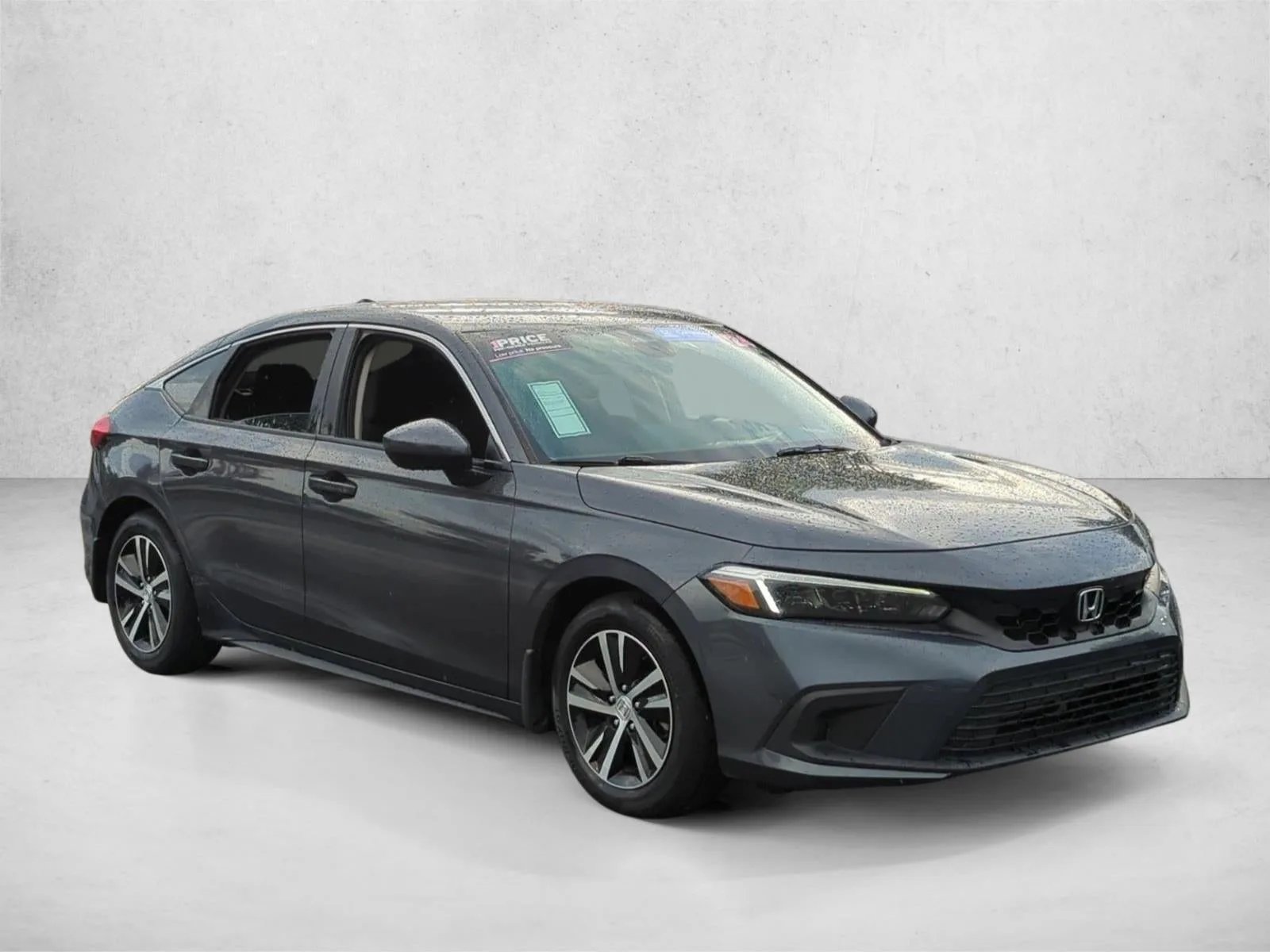2024 Honda Civic Hatchback LX CVT photo 3