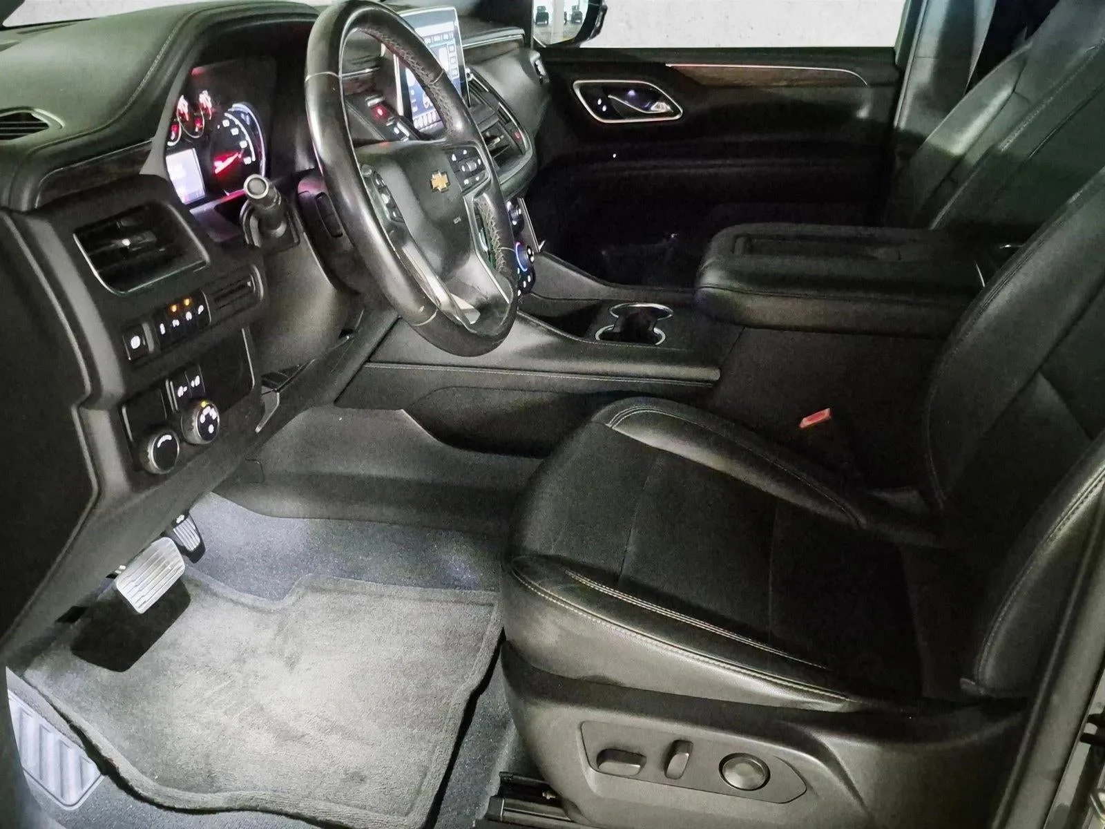 2021 Chevrolet Tahoe LT photo 12
