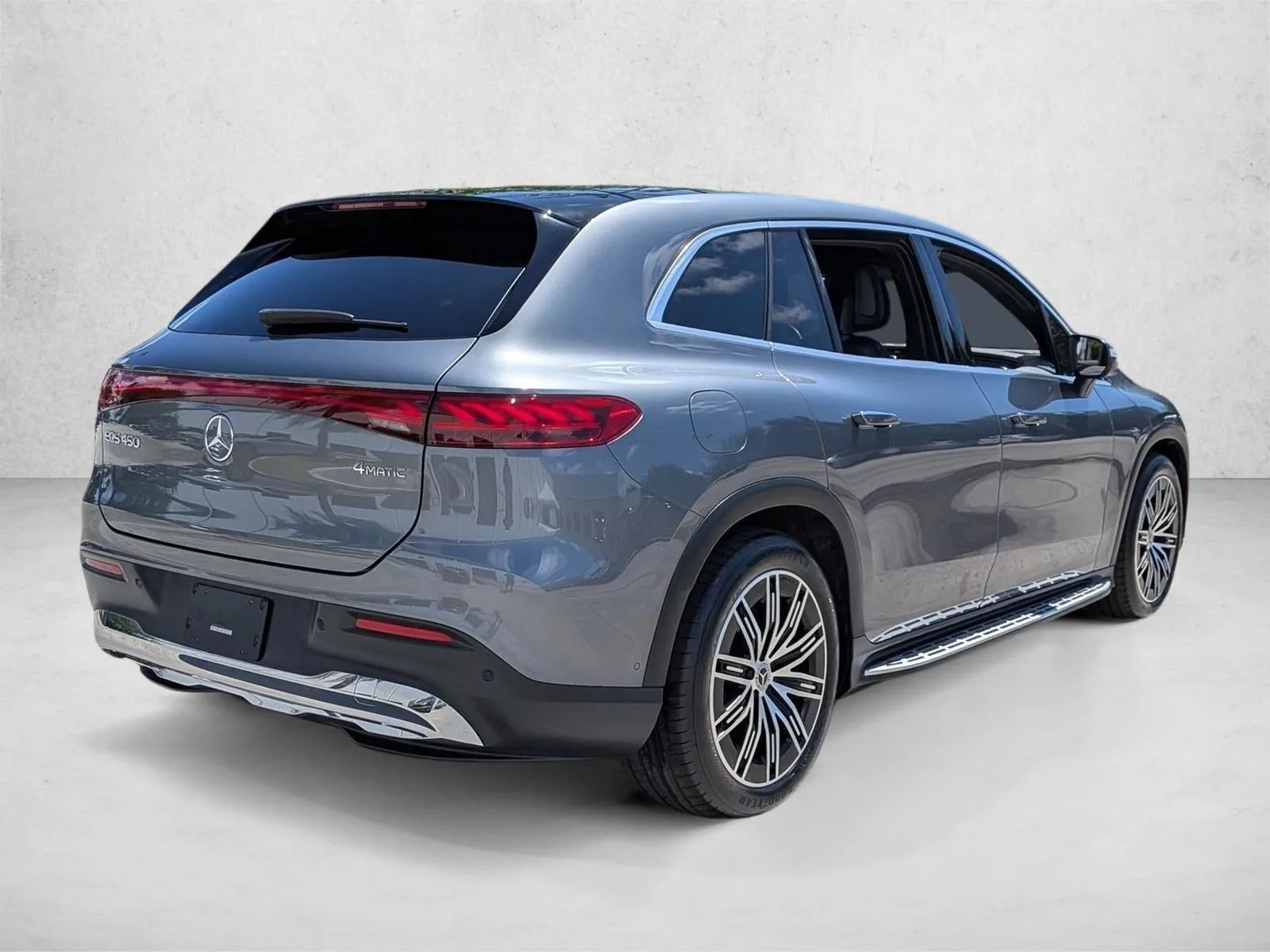 2023 Mercedes-Benz EQS 450 SUV 4MATIC® photo 5
