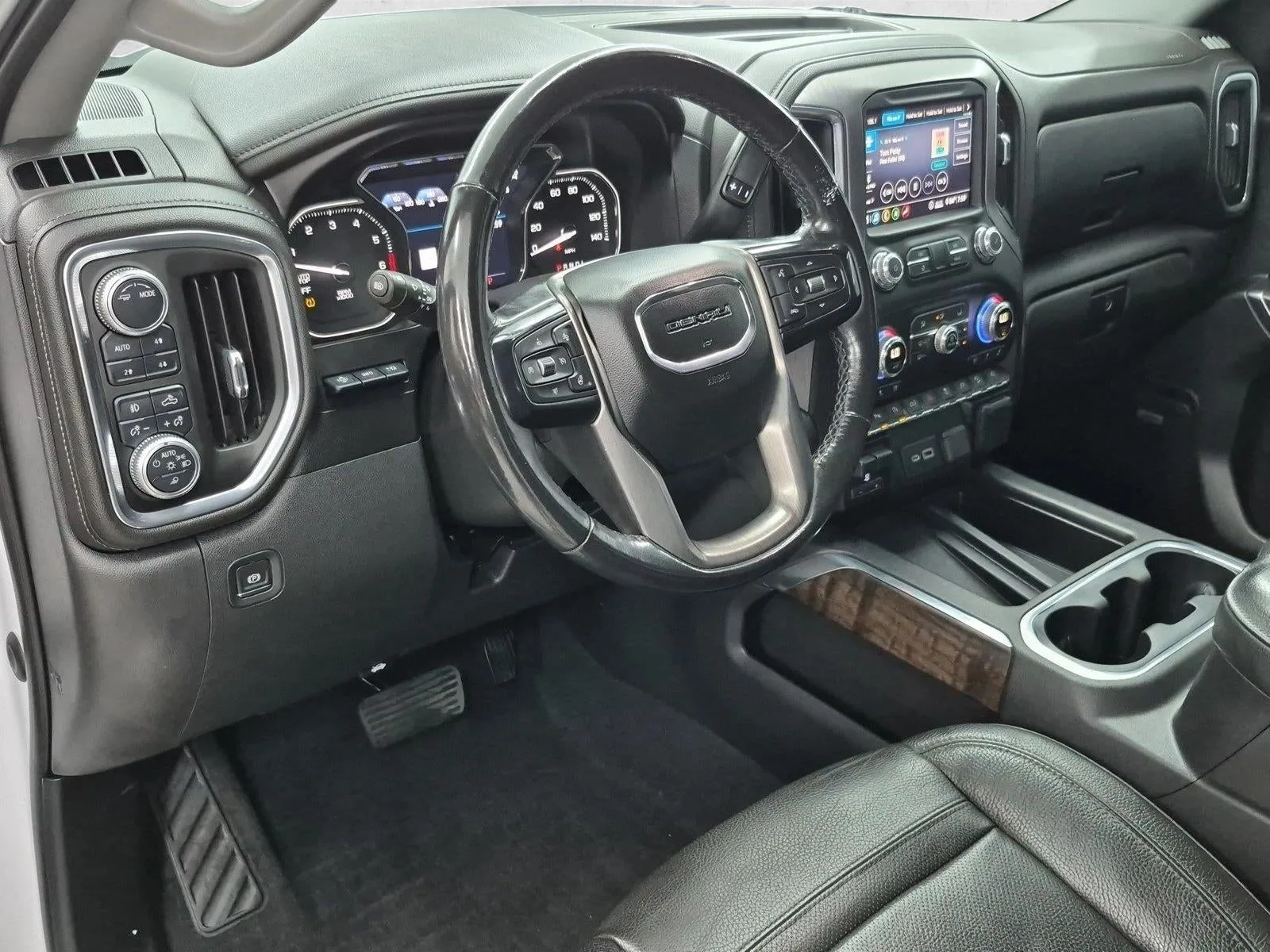 2020 GMC Sierra 1500 Denali photo 10