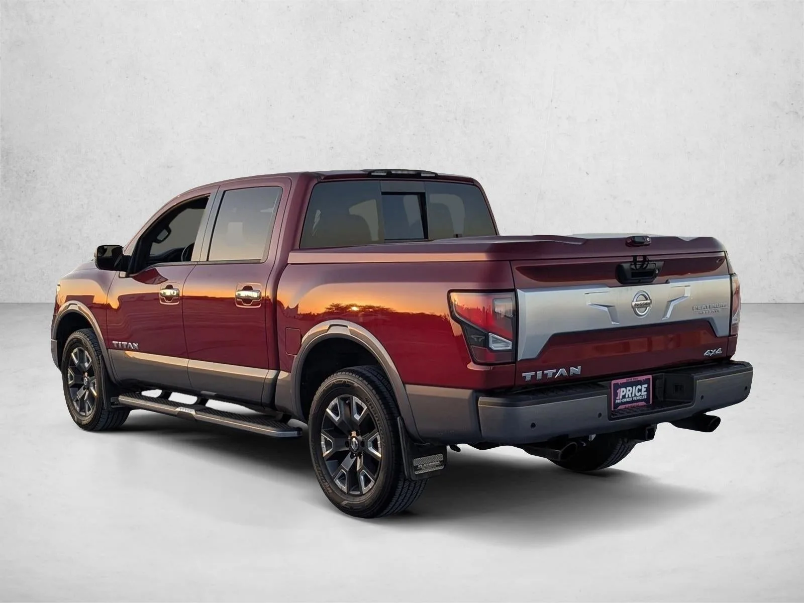 2021 Nissan TITAN Crew Cab Platinum Reserve 4x4 photo 6