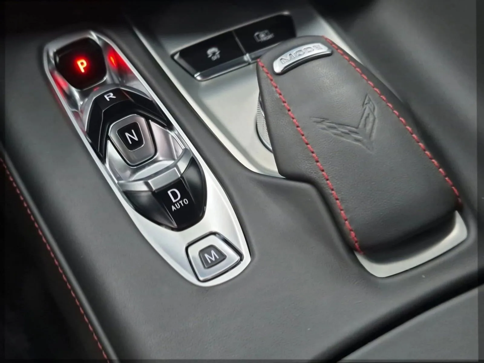 2024 Chevrolet Corvette Stingray 3LT photo 12