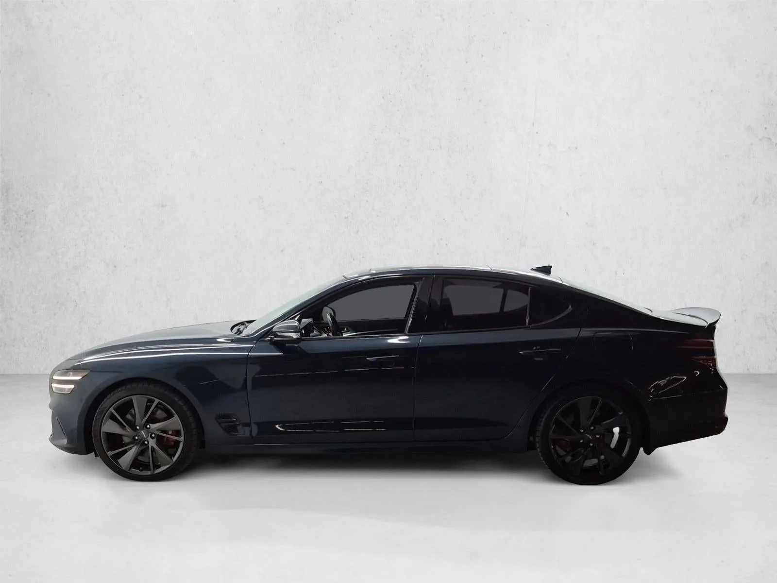 2022 Genesis G70 3.3T RWD photo 9