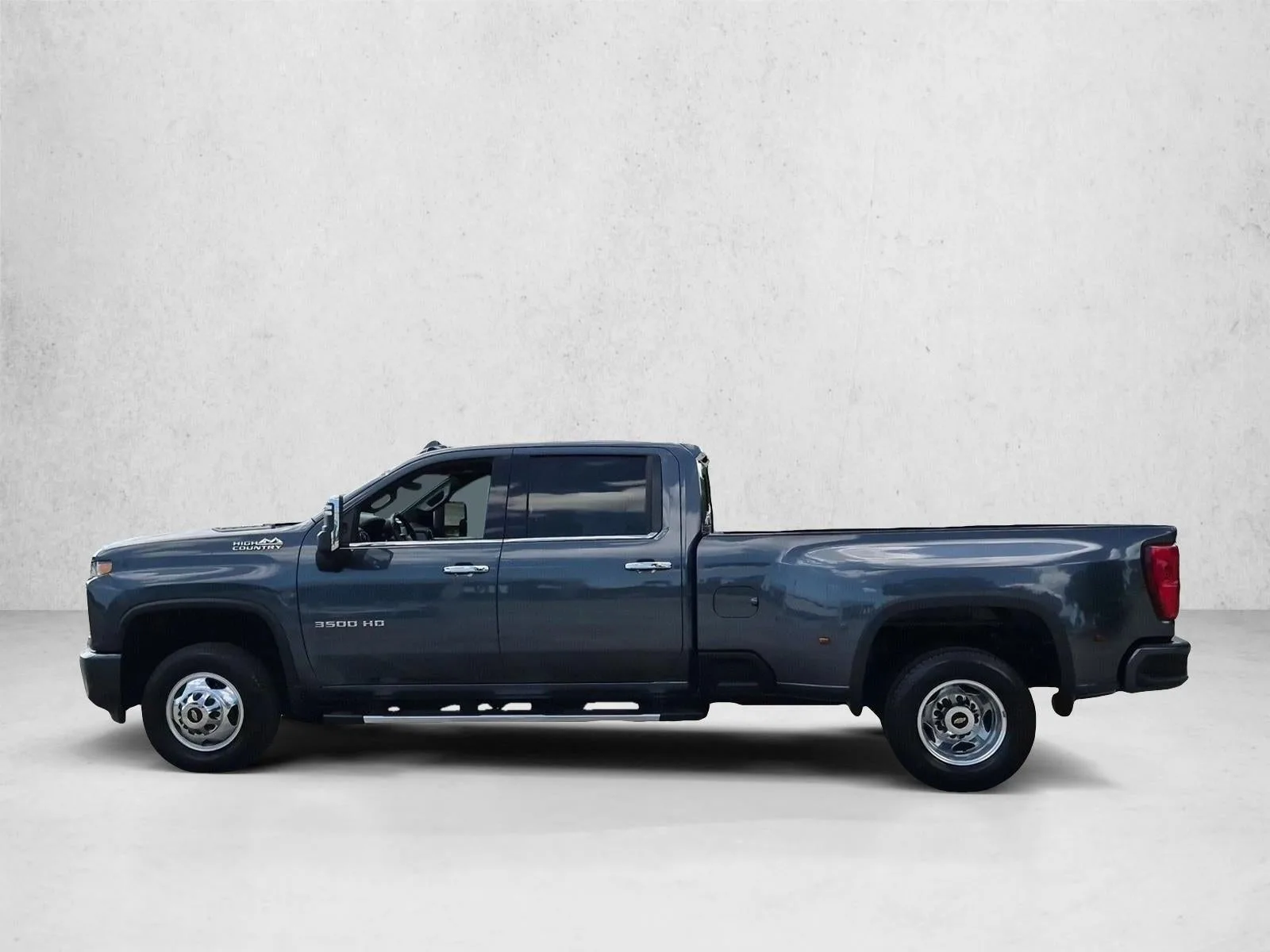 2020 Chevrolet Silverado 3500 HD High Country photo 6