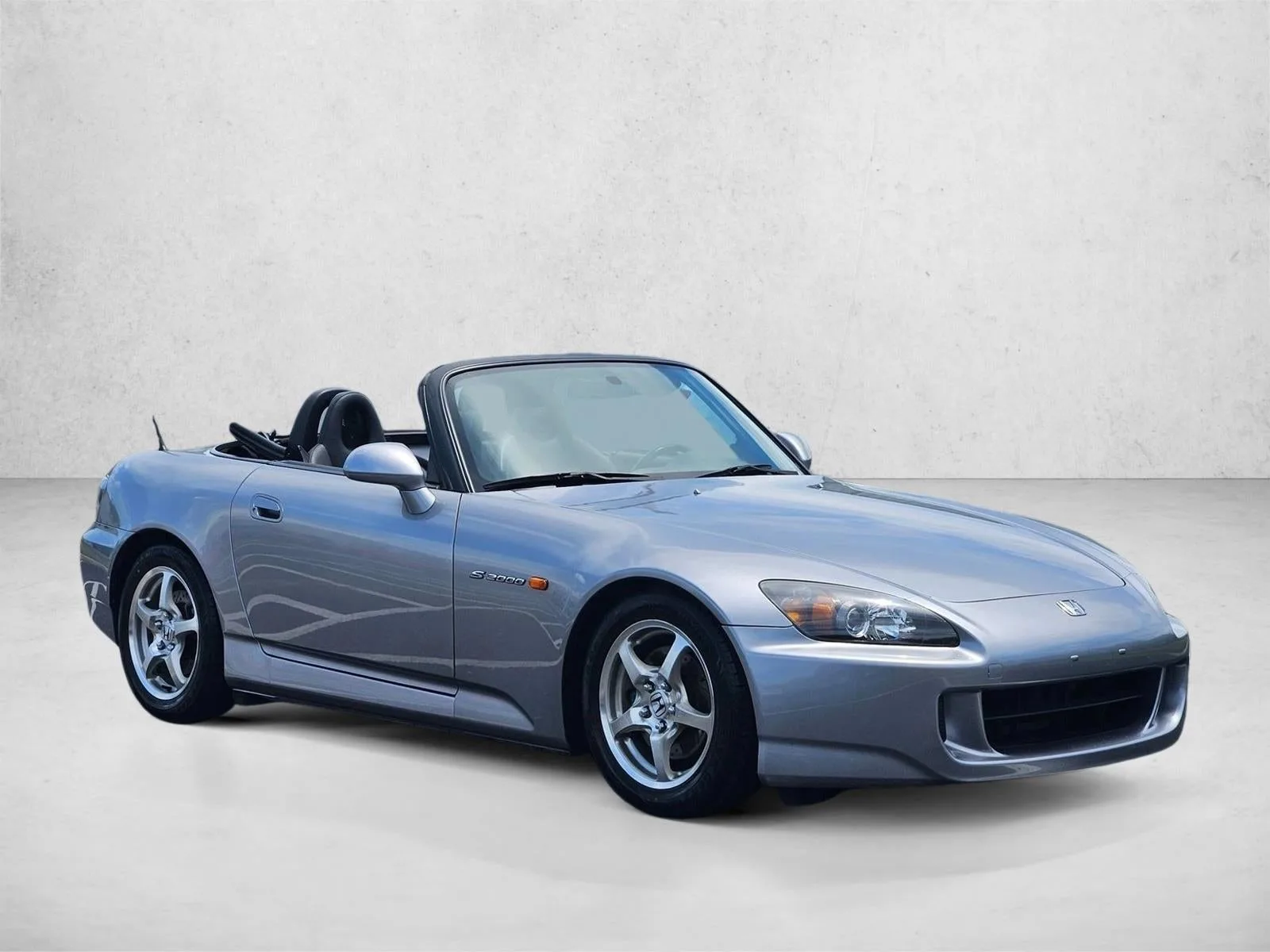 2004 Honda S2000 Base photo 3