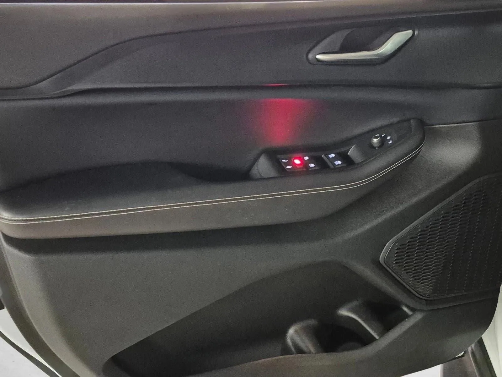 2023 Jeep Grand Cherokee L Altitude 4x2 photo 9