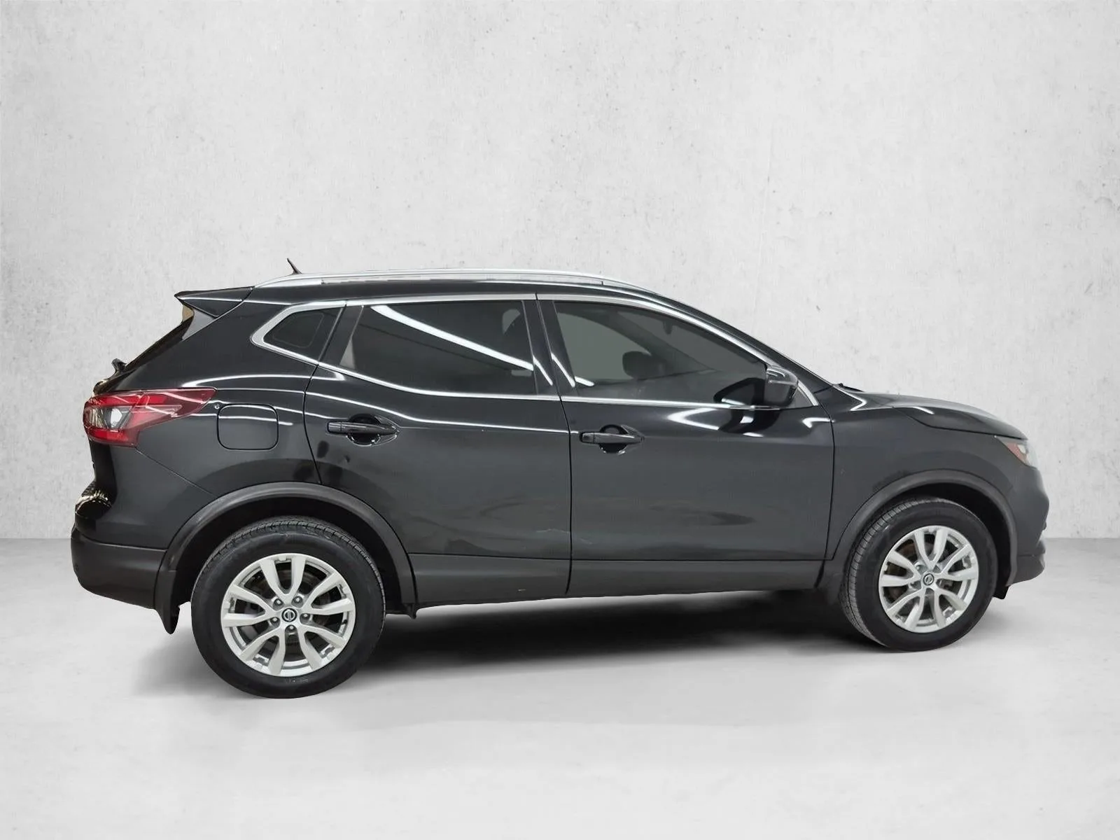 2020 Nissan Rogue Sport SV FWD Xtronic CVT photo 4