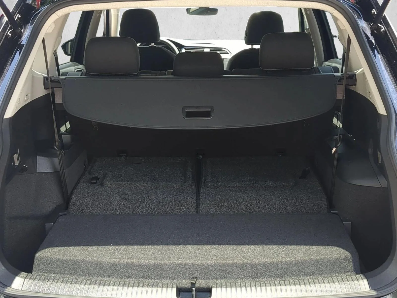 2024 Volkswagen Tiguan 2.0T S photo 6