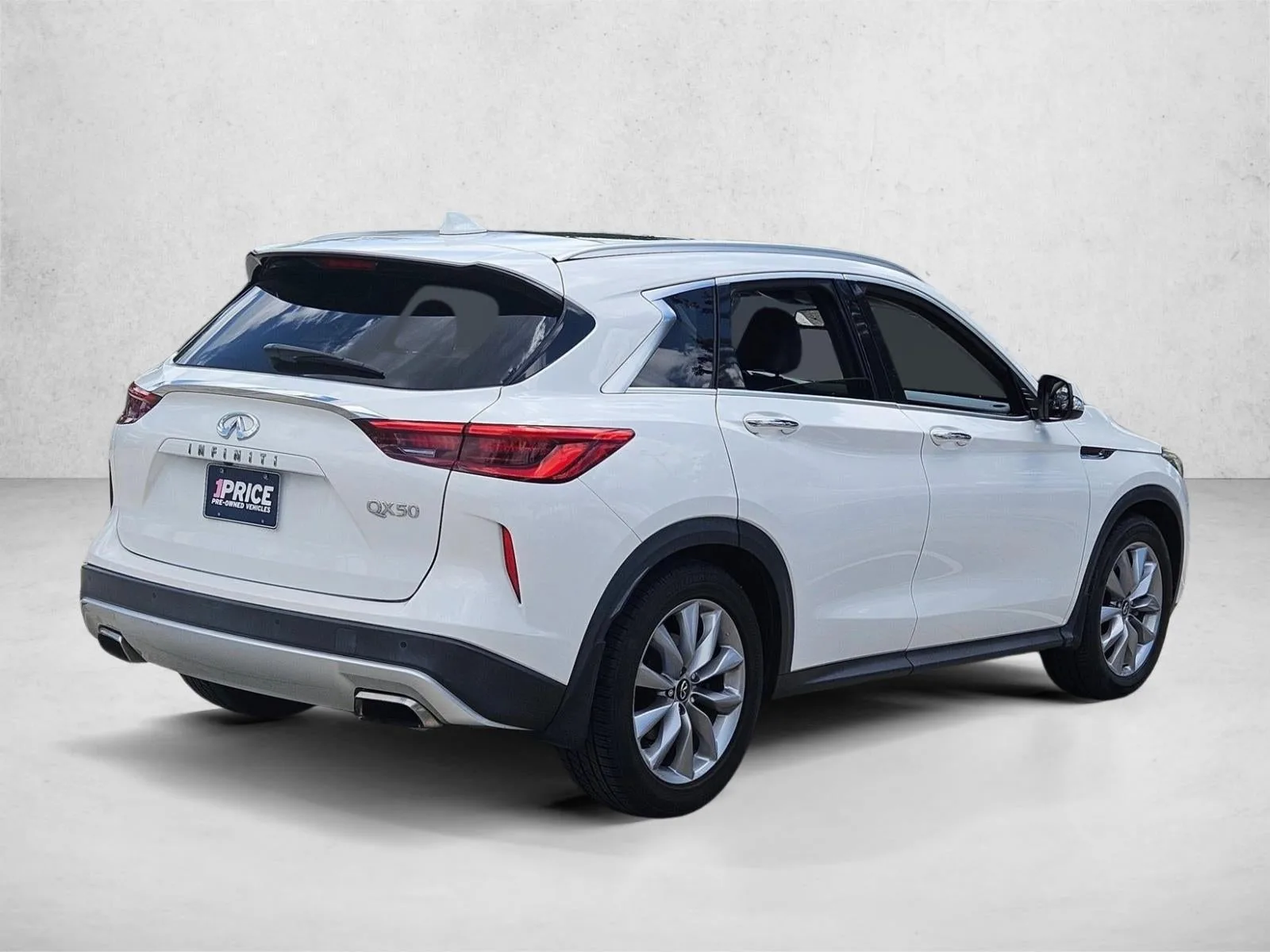 2020 INFINITI QX50 LUXE FWD photo 5