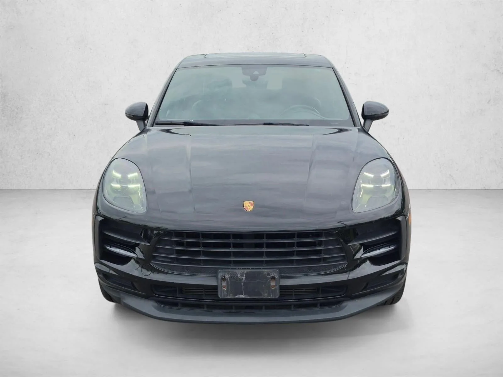 2020 Porsche Macan AWD photo 2