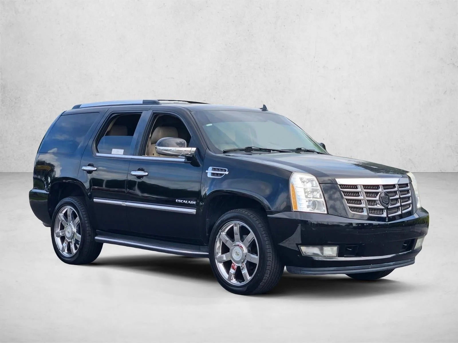 2011 Cadillac Escalade RWD Luxury photo 3