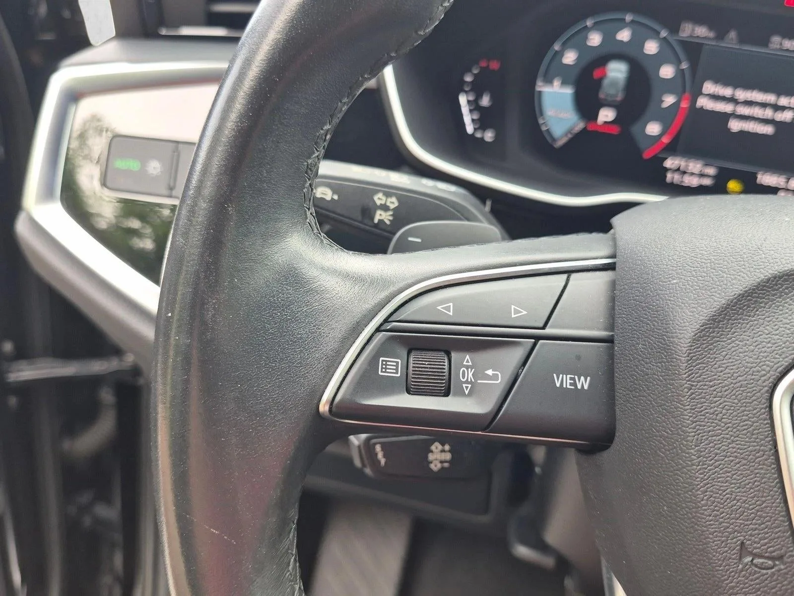 2022 Audi Q3 S line Premium 45 TFSI quattro photo 10