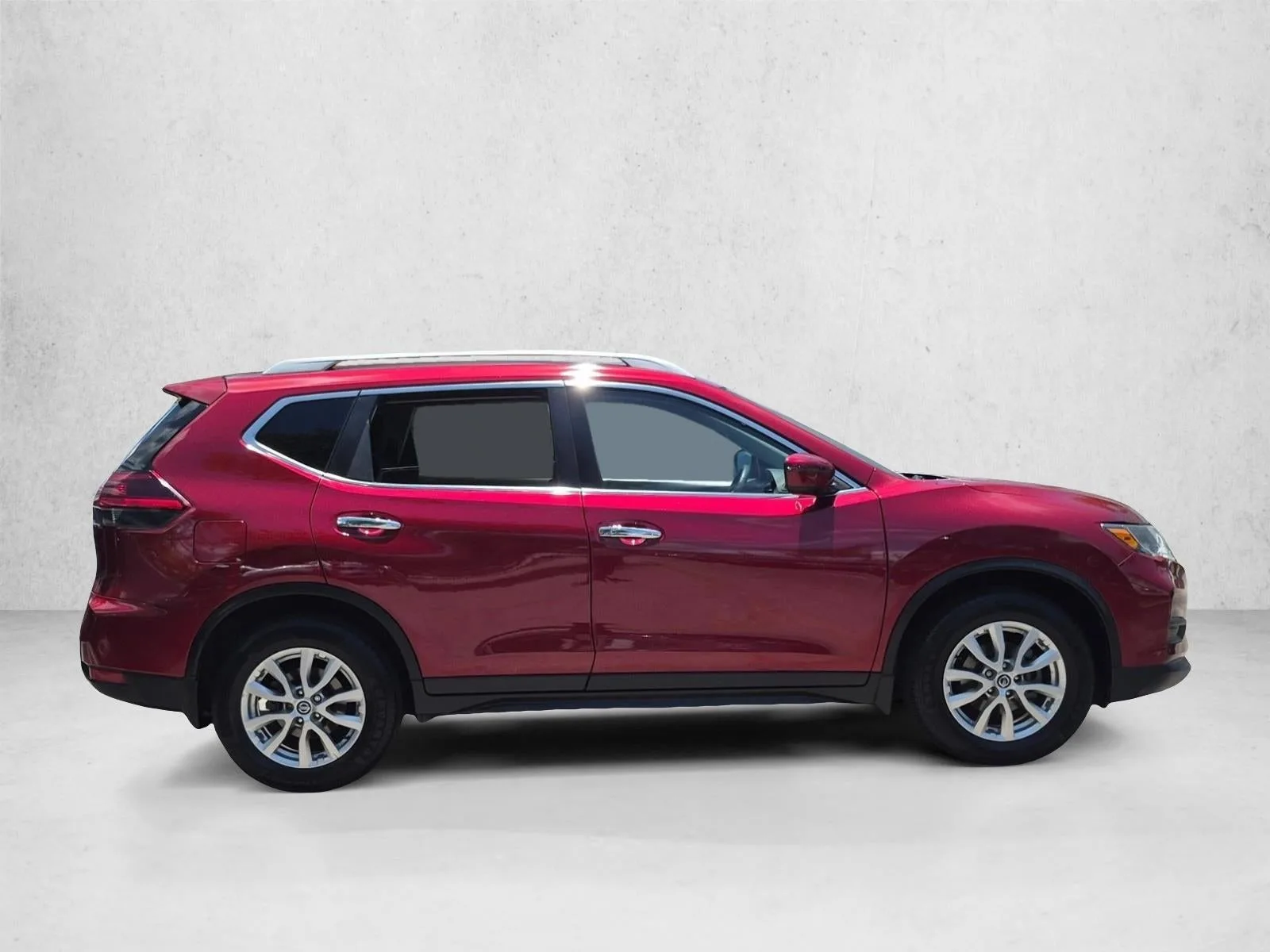 2020 Nissan Rogue FWD SV photo 4