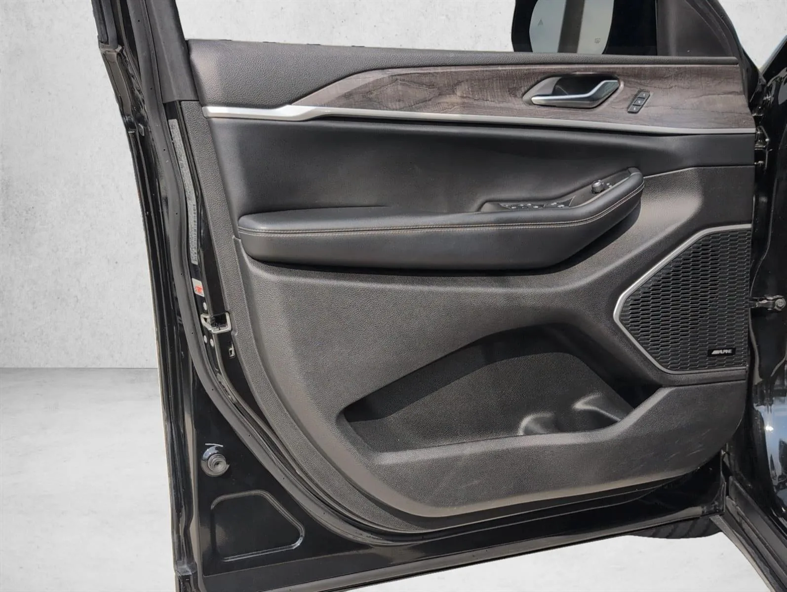 2021 Jeep Grand Cherokee L Limited 4x2 photo 10