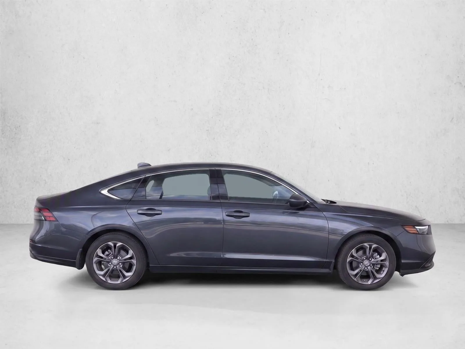 2023 Honda Accord Sedan EX CVT photo 8
