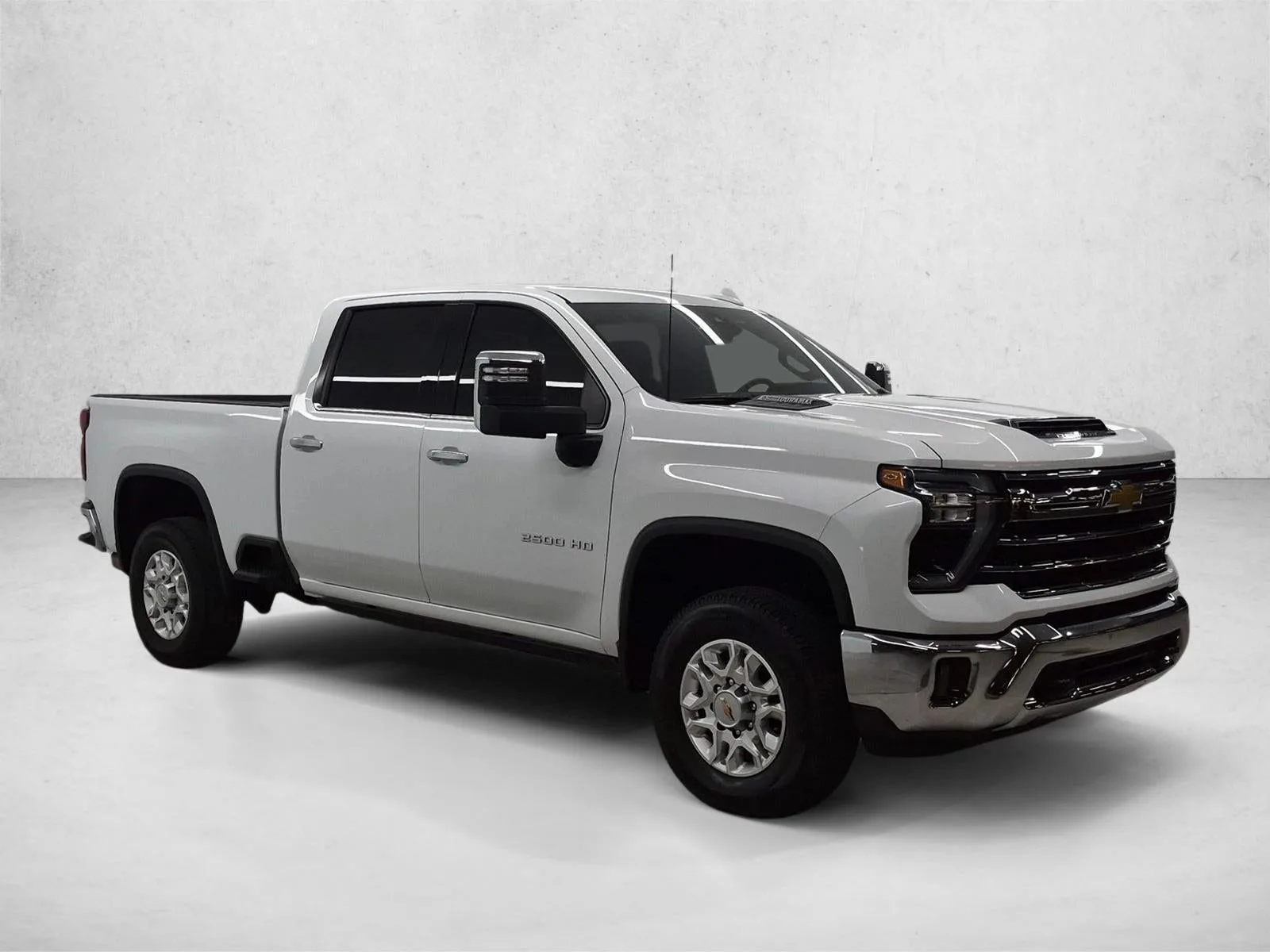 2024 Chevrolet Silverado 2500 HD LTZ photo 3