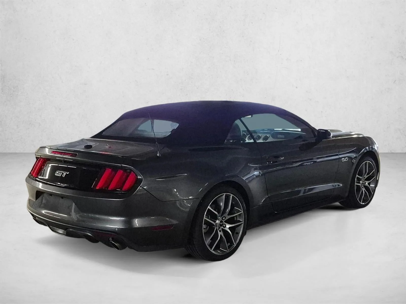 2015 Ford Mustang GT Premium photo 5
