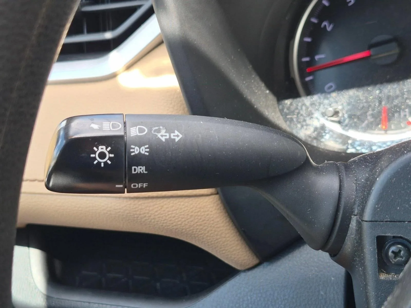 2022 Toyota RAV4 LE FWD (GS) photo 4