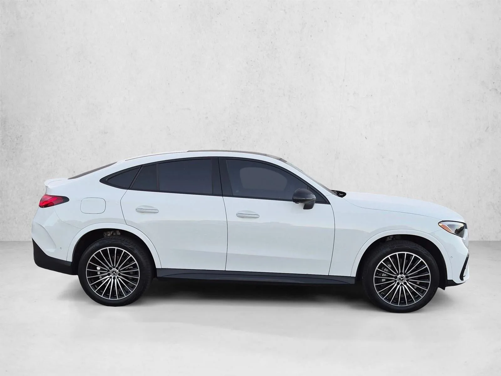 2025 Mercedes-Benz GLC 300 Coupe 4MATIC® photo 4