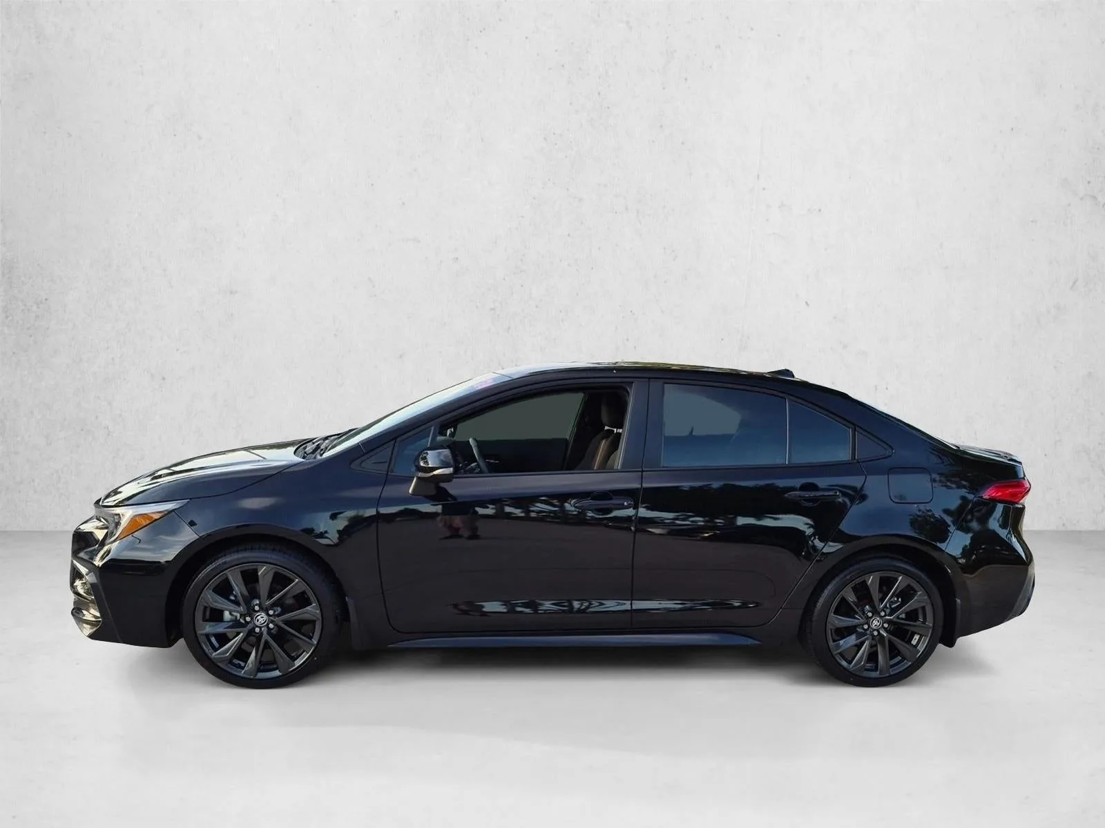 2024 Toyota Corolla SE CVT (Natl) photo 8