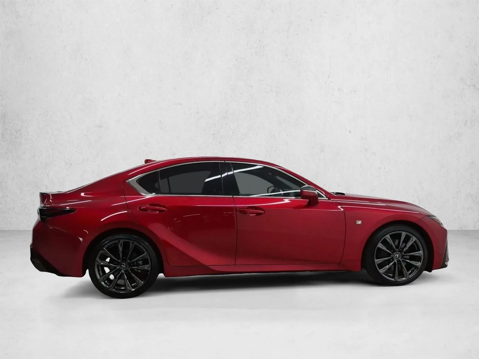 2023 Lexus IS 350 F SPORT photo 4