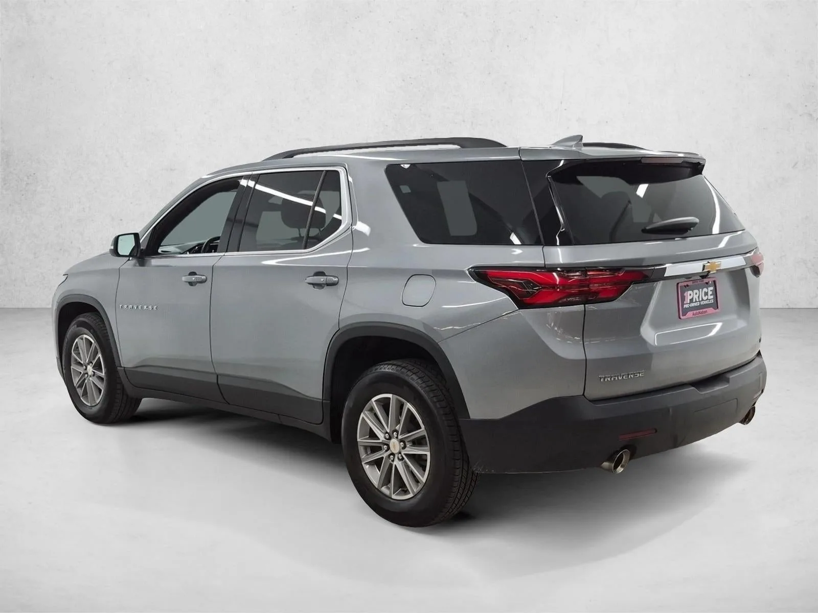 2023 Chevrolet Traverse LT Cloth photo 8
