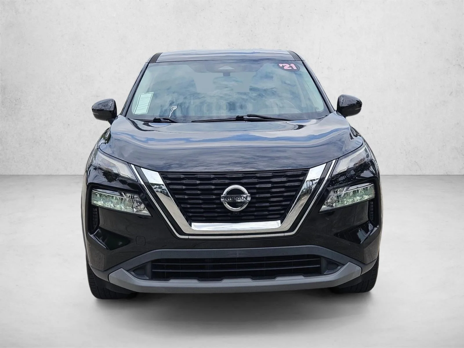 2021 Nissan Rogue FWD SV photo 2