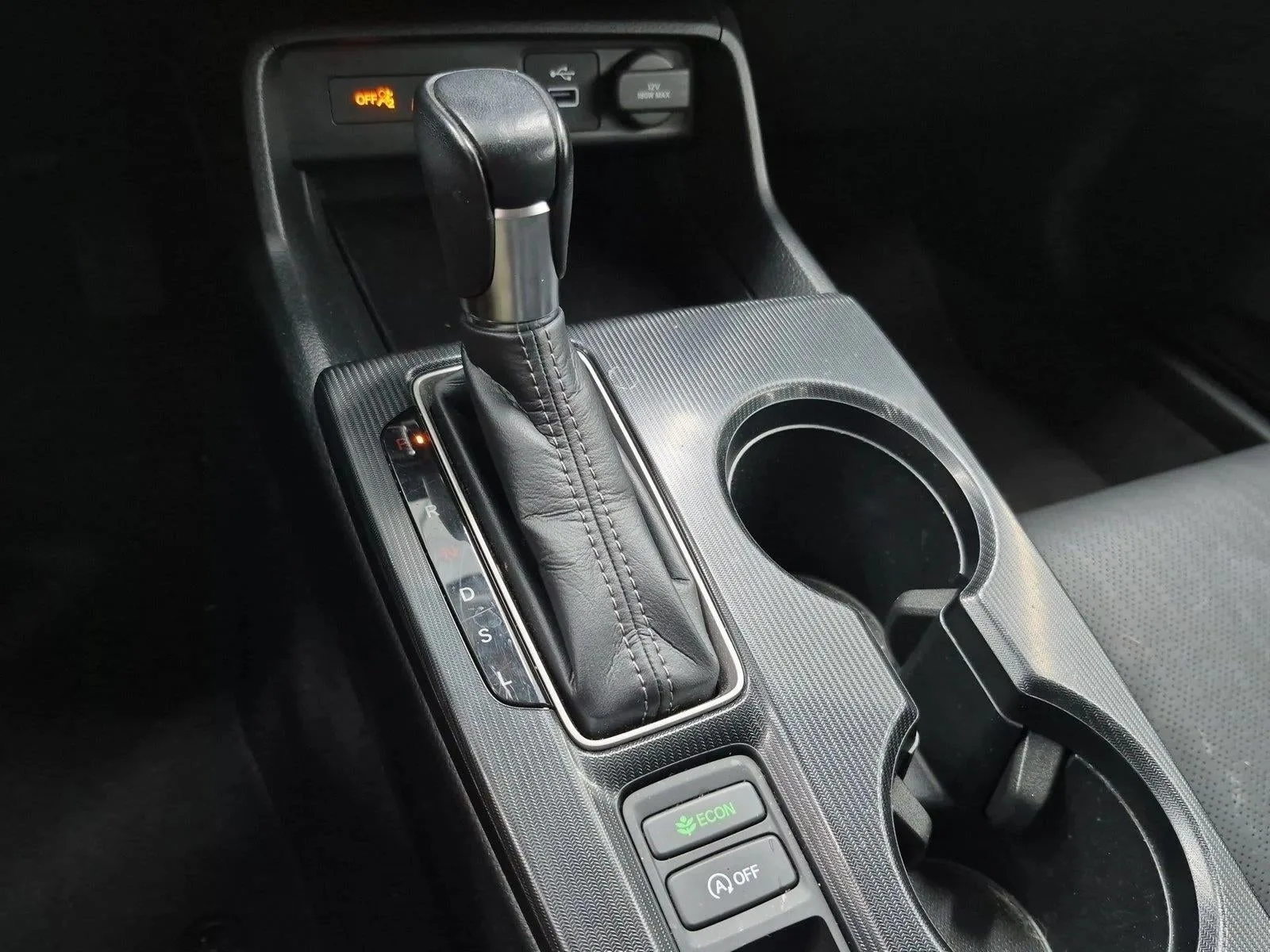 2023 Honda Civic Hatchback EX-L w/o BSI photo 11