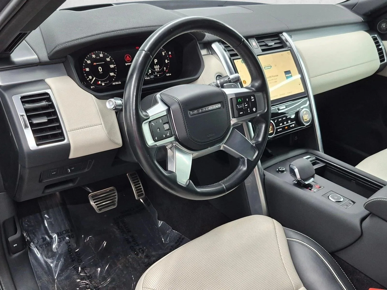 2022 Land Rover Discovery HSE R-Dynamic photo 10
