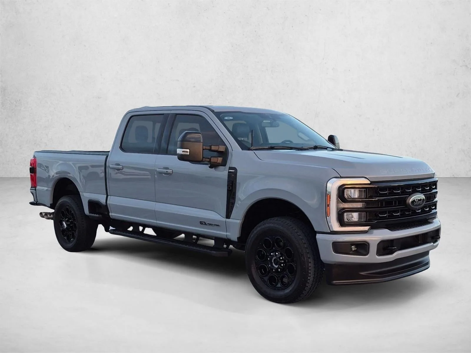 2024 Ford F-250 LARIAT photo 3