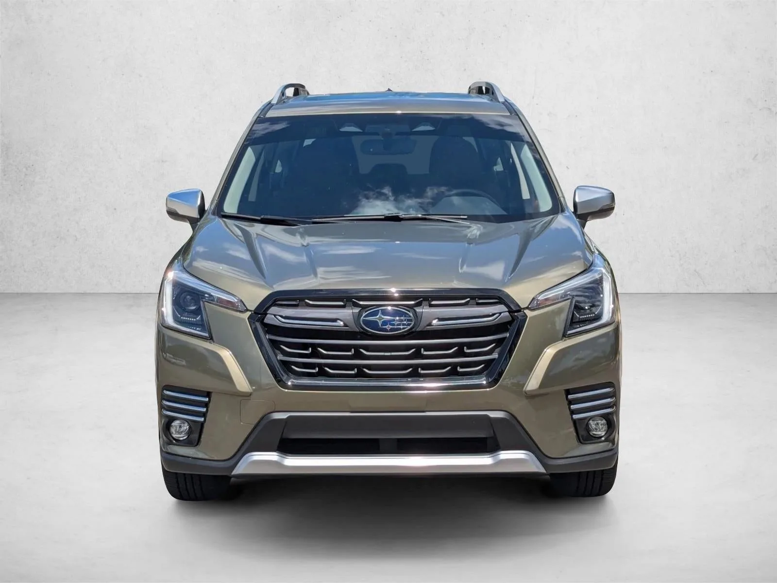 2024 Subaru Forester Touring photo 2