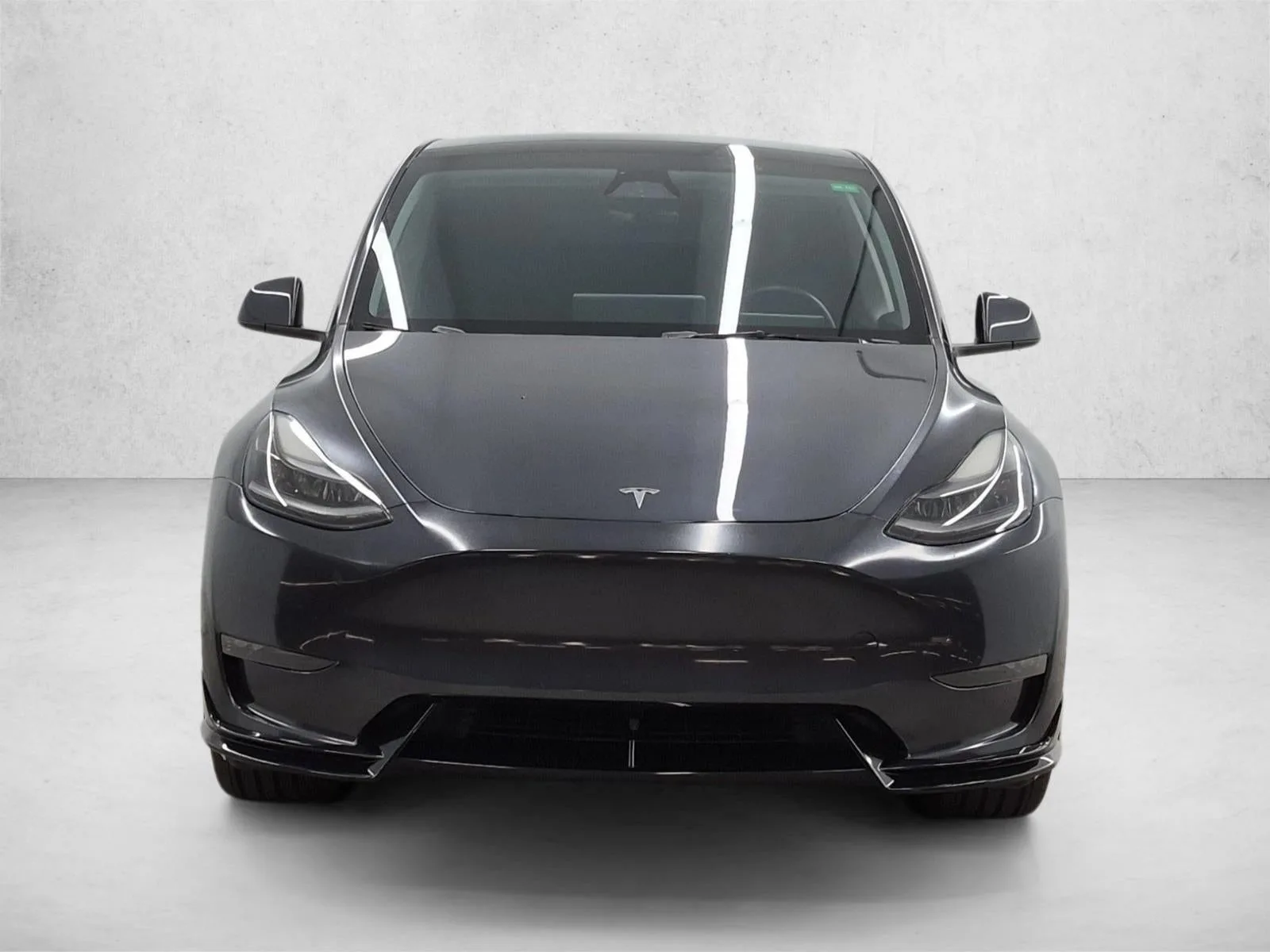 2024 Tesla Model Y Long Range photo 2