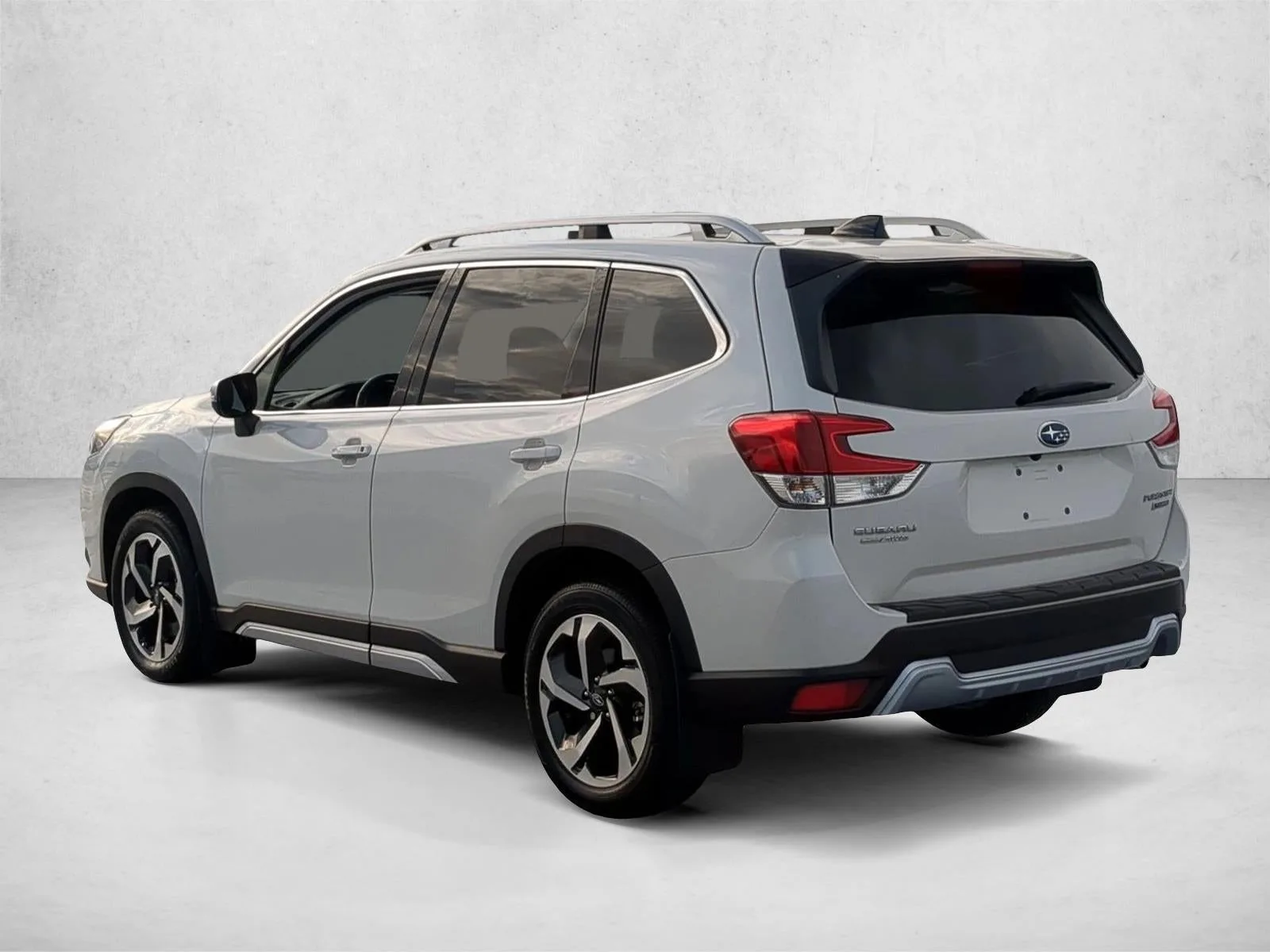 2024 Subaru Forester Touring photo 8