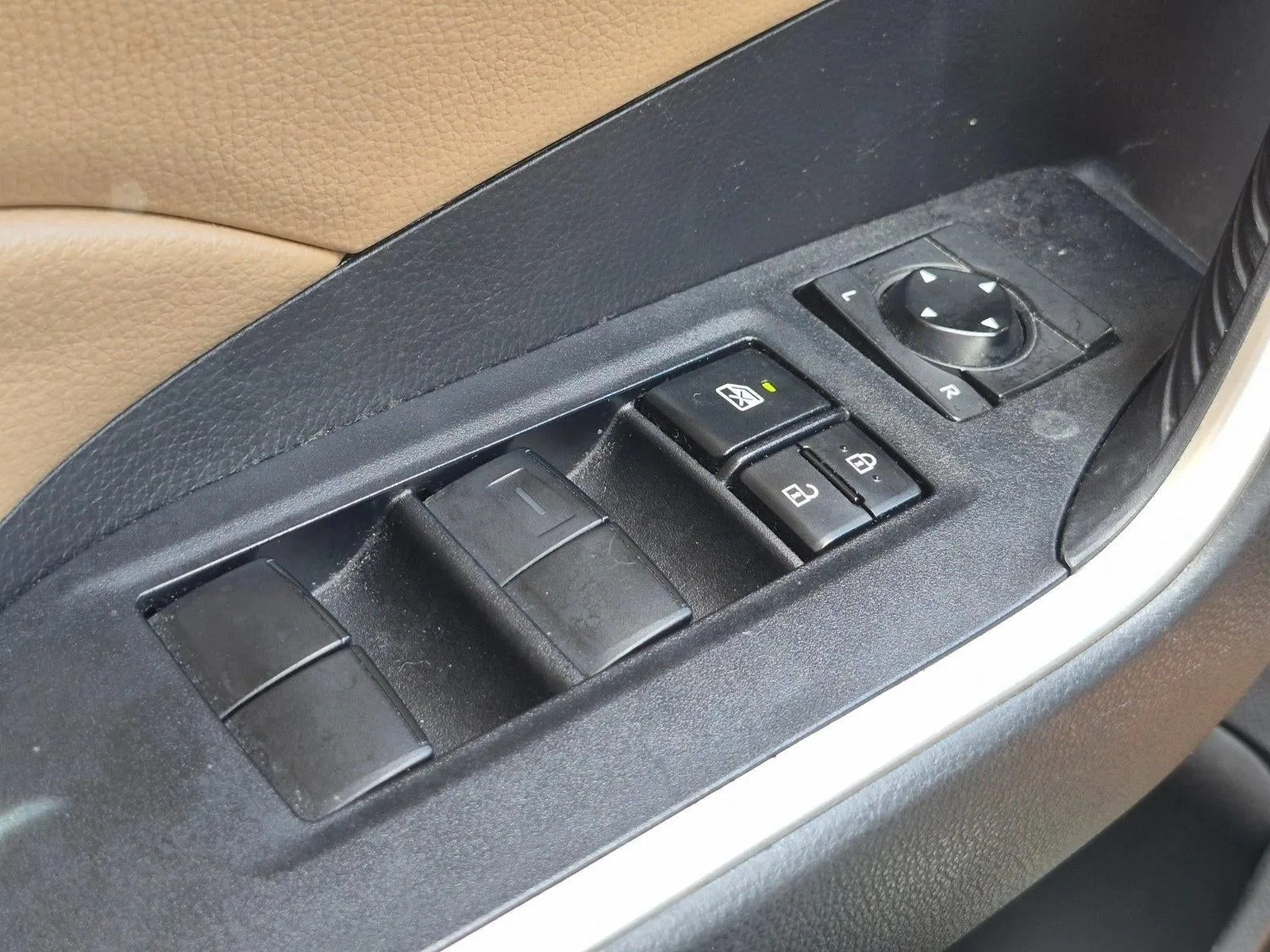 2022 Toyota RAV4 LE FWD (GS) photo 10