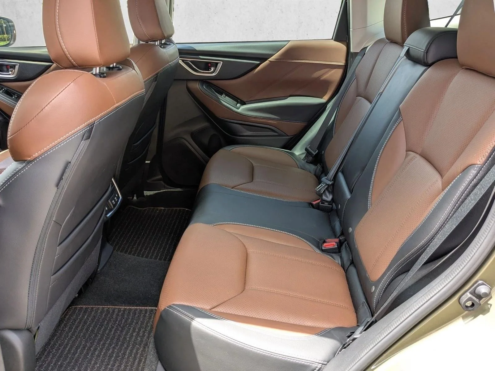 2024 Subaru Forester Touring photo 19