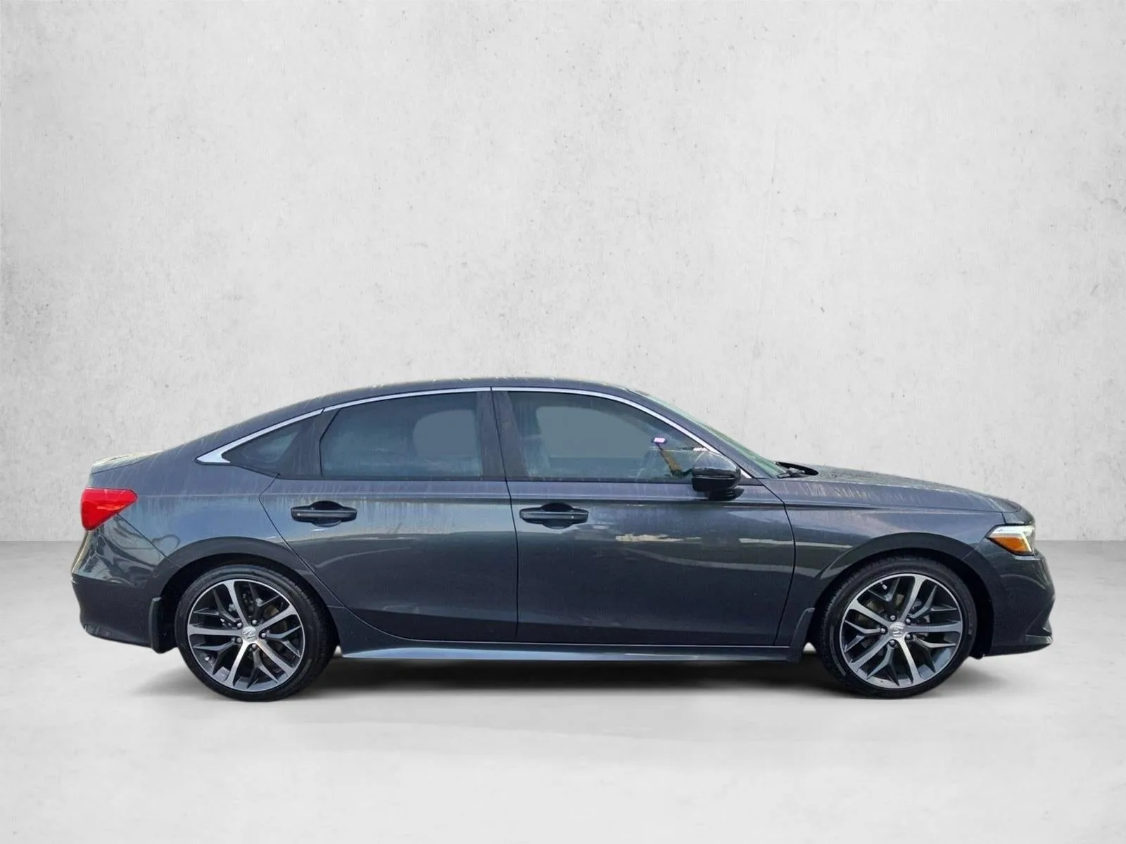 2024 Honda Civic Sedan Touring CVT photo 5