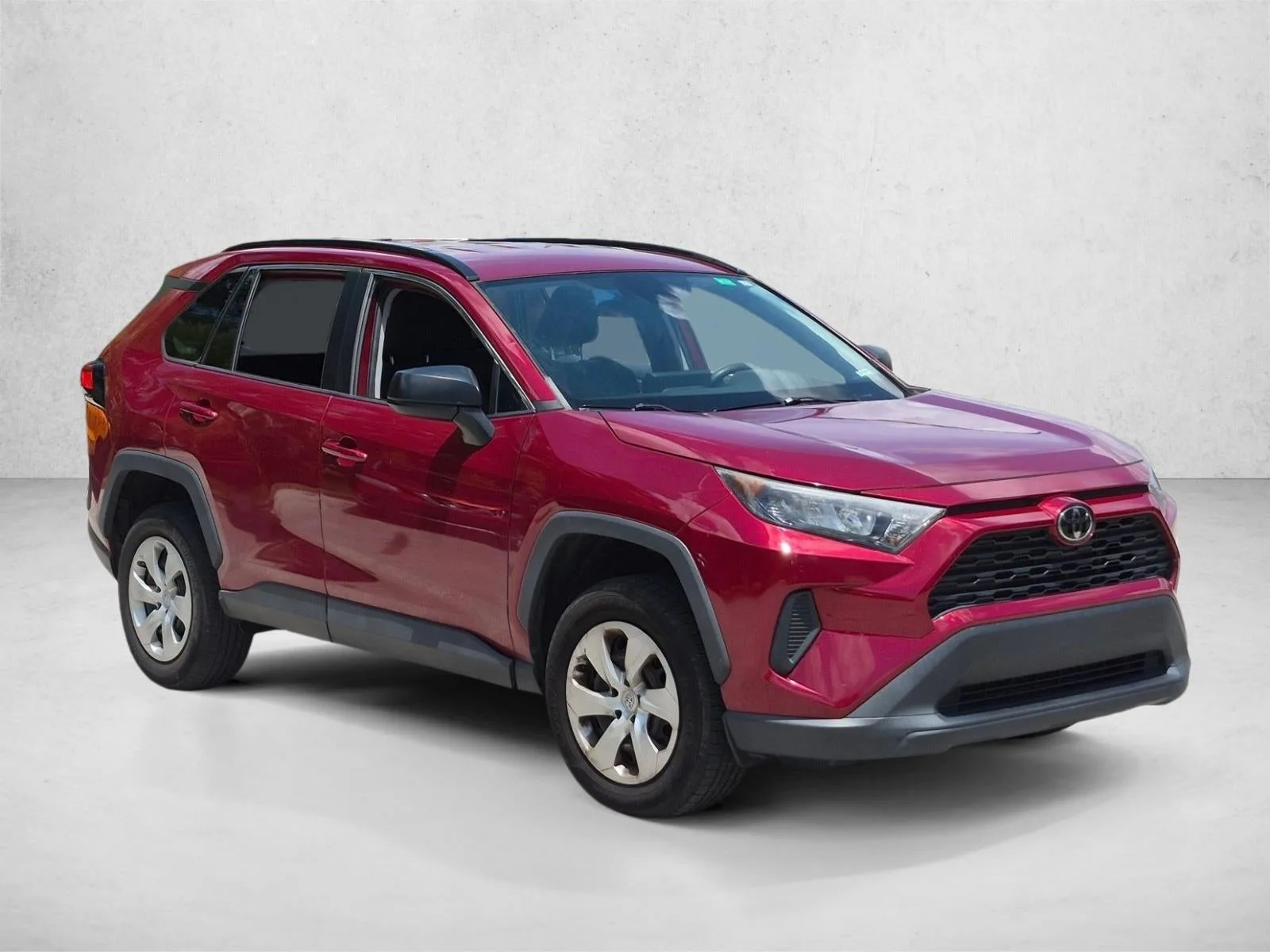 2021 Toyota RAV4 LE photo 3