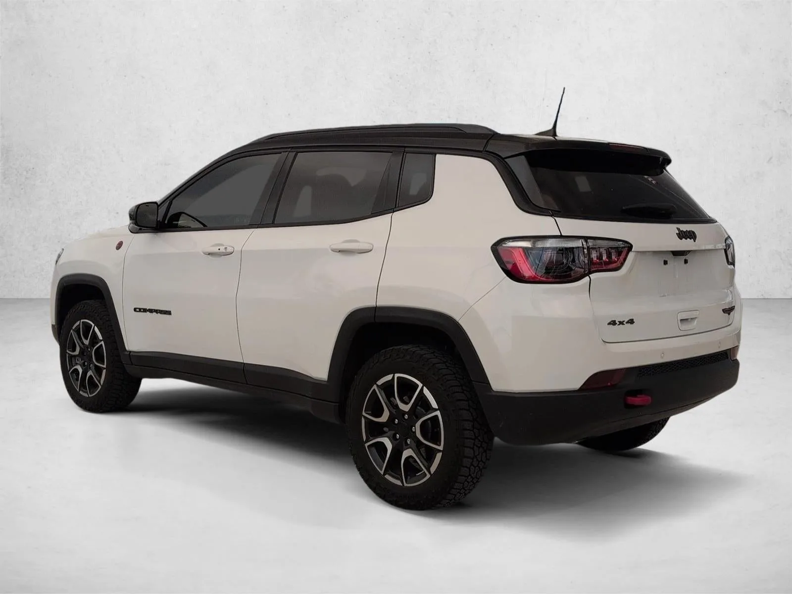 2024 Jeep Compass Trailhawk 4x4 photo 3
