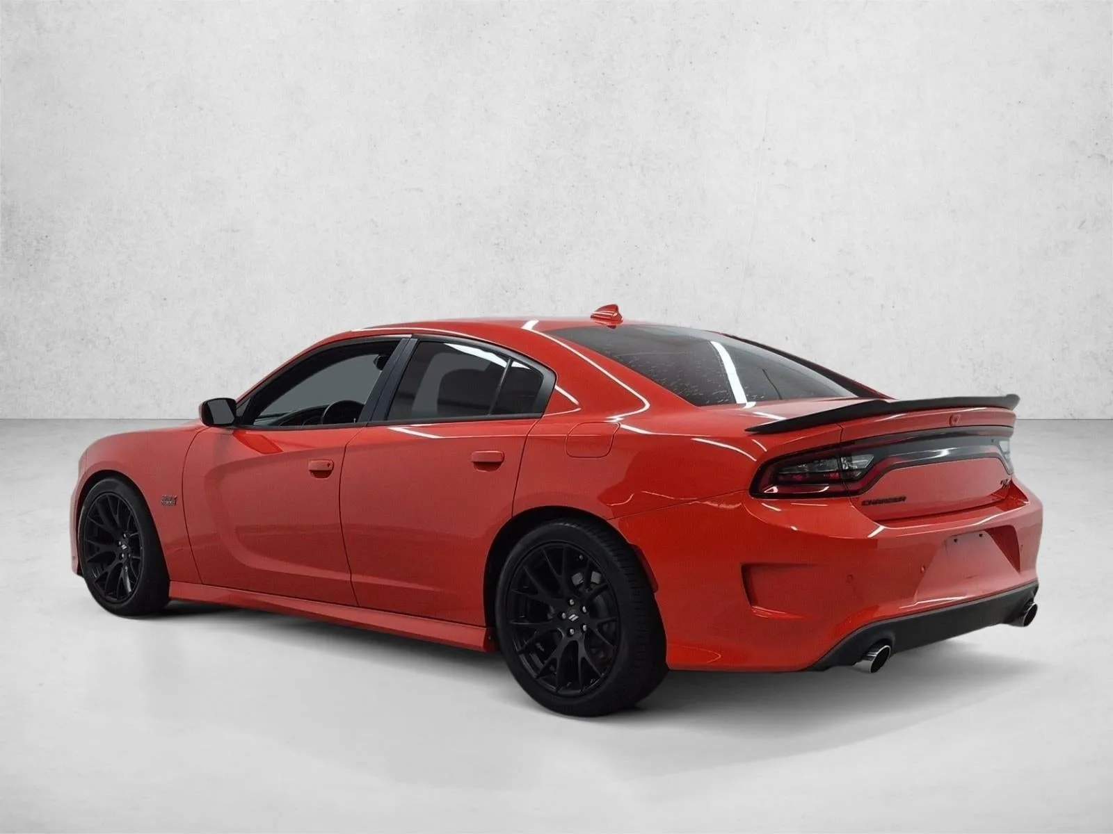 2018 Dodge Charger R/T Scat Pack RWD photo 8