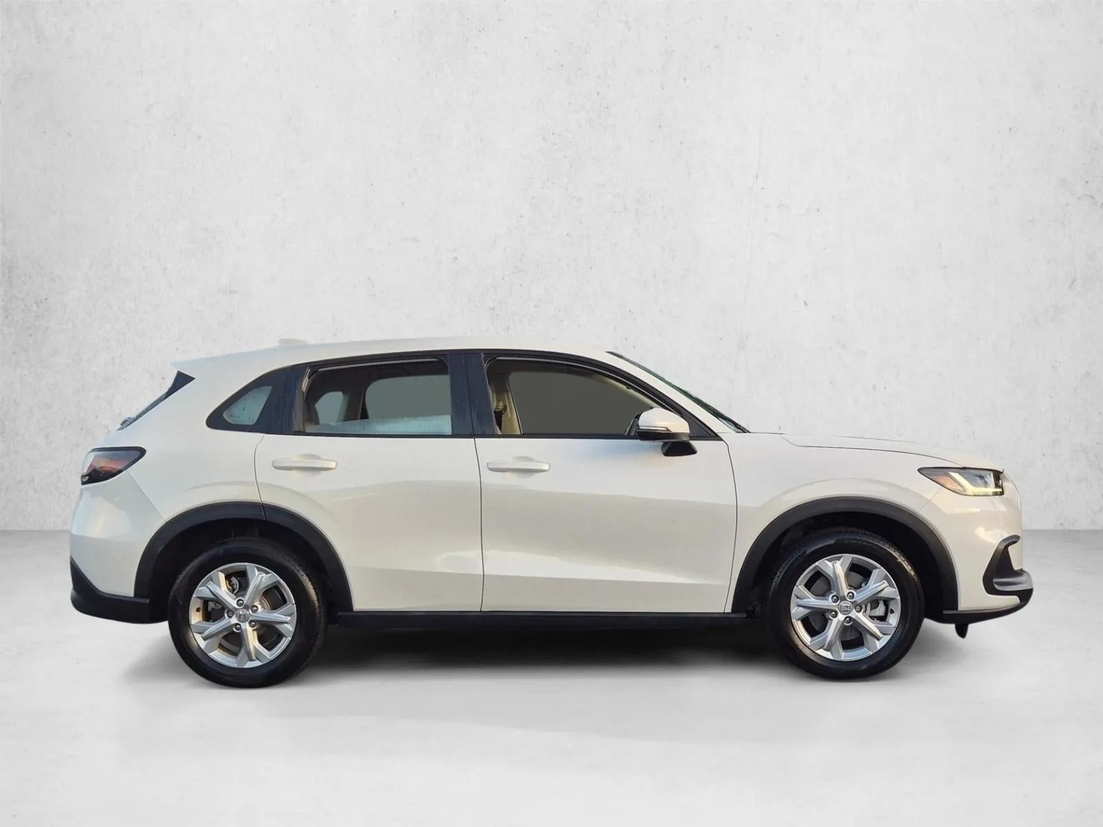 2024 Honda HR-V LX 2WD CVT photo 4
