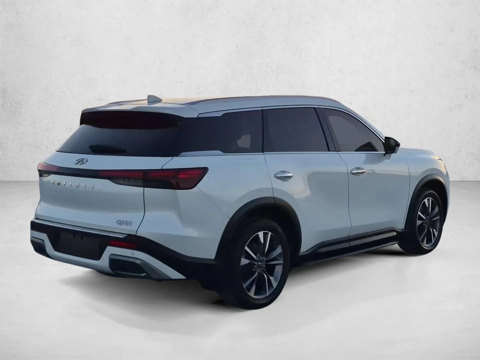 2022 INFINITI QX60 LUXE photo 5